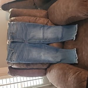 Crown & Ivy cropped jeans